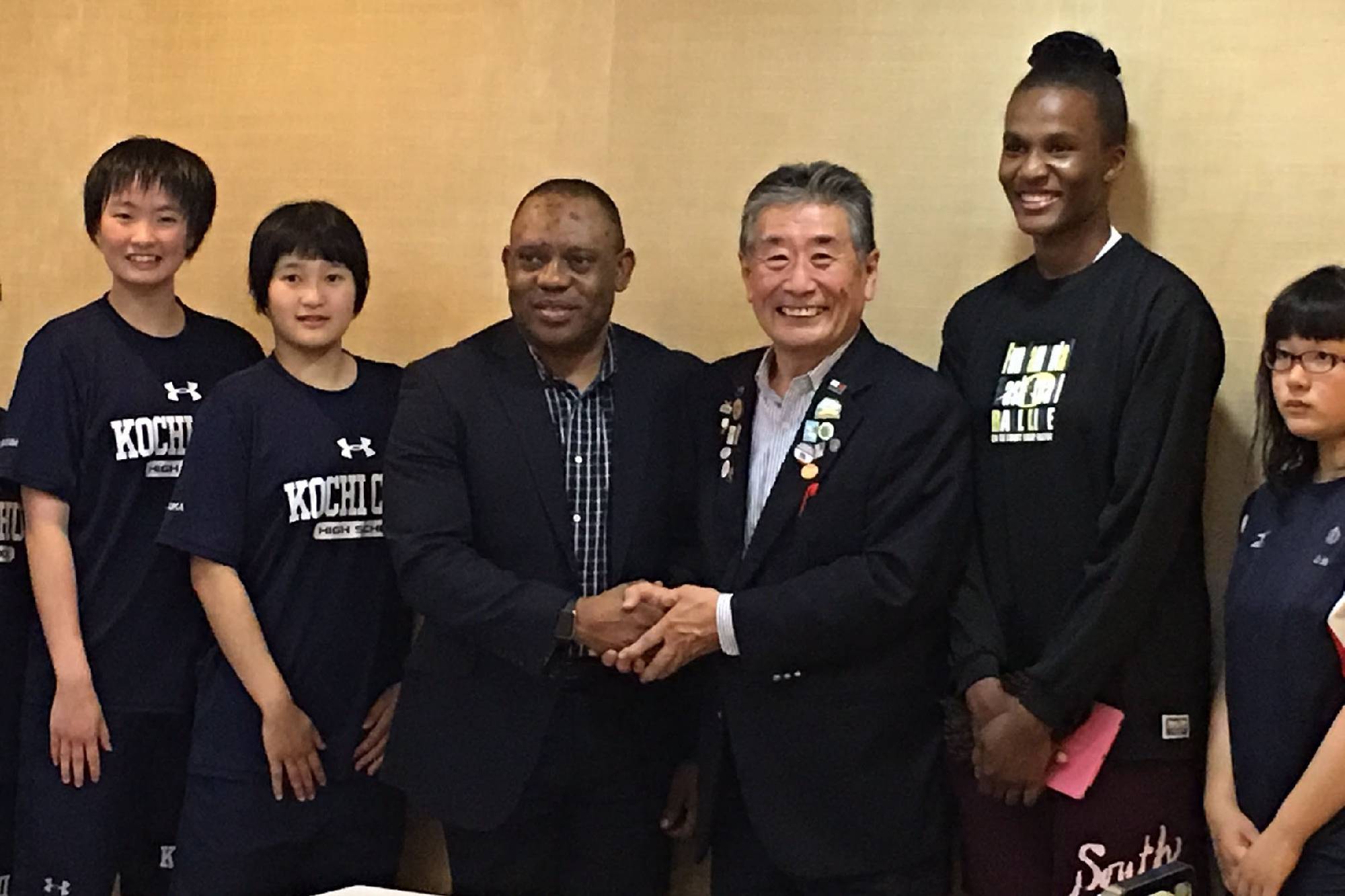 Mr. Kibe, Senior Counsellor and Mr. Chikamori, Chief Director of Kochi Chuo High School